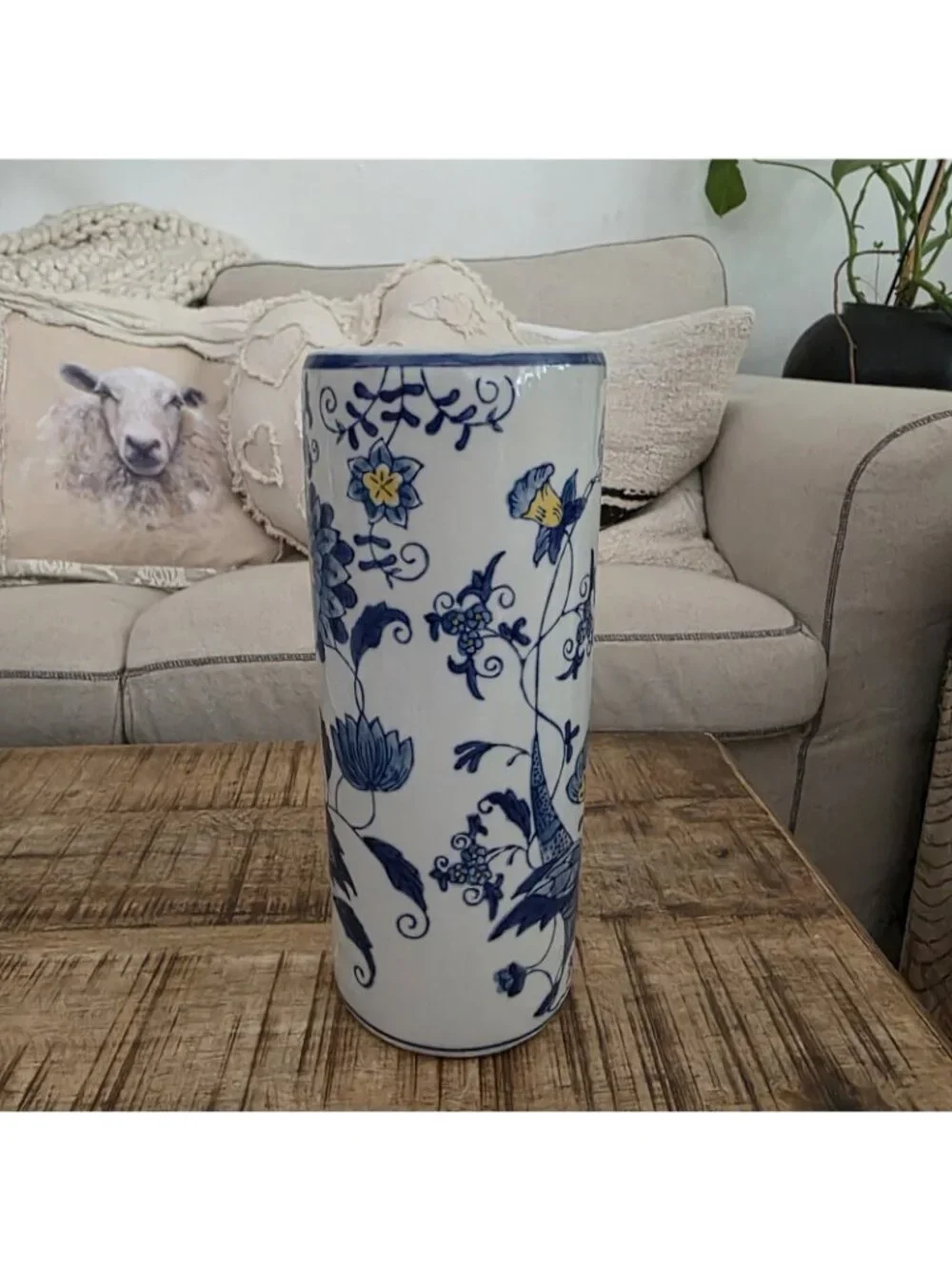Vintage Blue & White Chinoiserie Floral Cylinder Vase 10